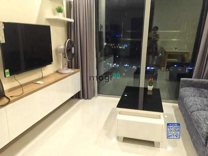 Hình ảnh Cho thuê 2pn 75m2 full nội thất Vinhomes Central Park, 20tr Siêu rẻ