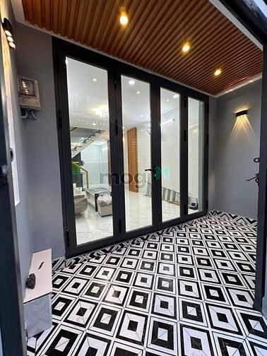Hình ảnh Nhà Mới Lung Linh - 40m2 - Khu Vip Tên Lửa - Hẻm Thôg - Giá Nhỉnh 3 Tỷ