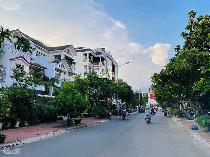 Hình ảnh Lô đất đường số 8 khu dân cư Nam Long Trần Trọng Cung Q7
