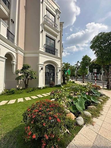 Hình ảnh ĐẠI LỘ DANH VỌNG THUỘC VINHOMES GRAND PARK💝 - 346 m2 đất hoàn thiện