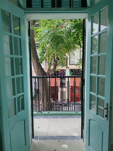 Hình ảnh Cho thuê tầng 2 số 18 Hàng Gà 10triệu/tháng.