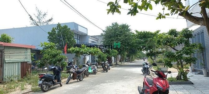 Hình ảnh Bán LÔ ĐẤT KỀ GÓC đường Nguyễn Duy Cung, Đông Trà - 2,2 tỷ
