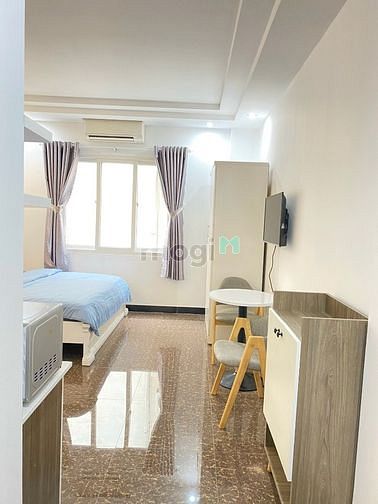 Hình ảnh Studio full nội thất có cửa sổ thoáng mát gần TDT RMIT quận 7