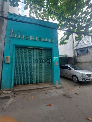Hình ảnh Nhà thuê cách 1 căn ra MT hẽm xe tải C3 phạm hùng.