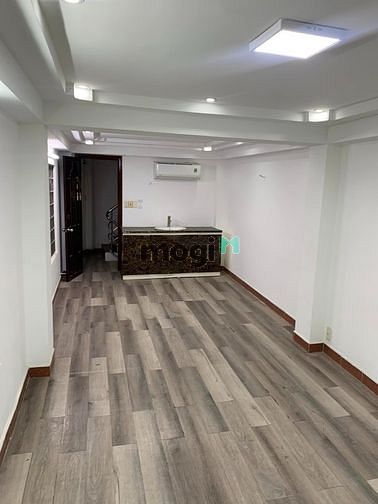 Hình ảnh Góc 2MT Trần Hưng Đạo 2 chiều, 4 tầng chỉ 35 Triệu