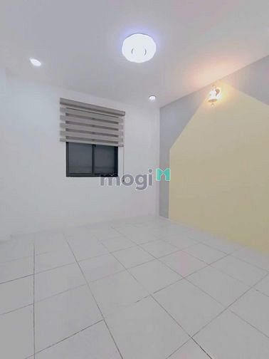Hình ảnh BÁN NHÀ ĐẸP đường Trần Hưng Đạo, Q1, 52m2, giá 2 tỷ 80, HXH