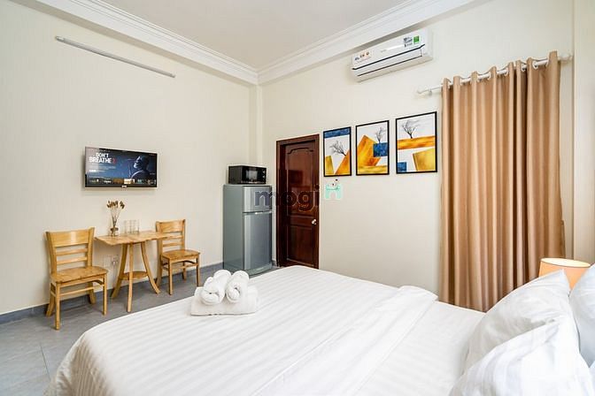 Hình ảnh CHDV Bến Thành Quận 1 full nội thất cửa sổ