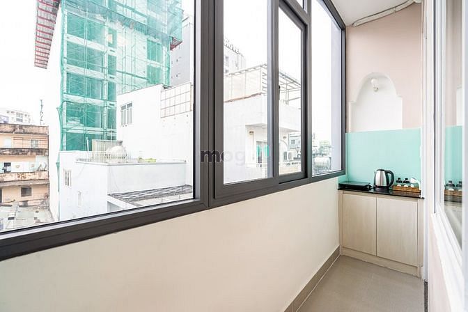 Hình ảnh CHDV Bến Thành Quận 1 full nội thất cửa sổ