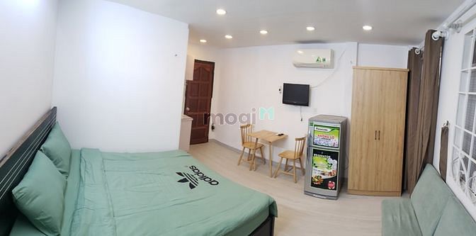 Hình ảnh CHDV Bến Thành Quận 1 full nội thất cửa sổ