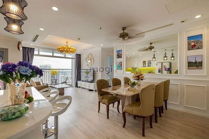 Hình ảnh Nội thất đầy đủ CHCC THE EVERRICH INFINITY quận 5, 68m2, giá 2tỷ 320