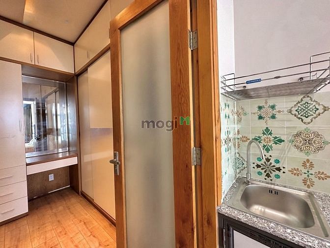 Hình ảnh Studio ban công máy giặt riêng gần Cresent Mall Rmit quận 7