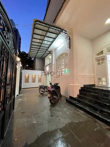 Hình ảnh Cho thuê biệt thự, hơn 500m2, NGANG 12m -Số 29 Tân Cảng, Q.Bình Thạnh