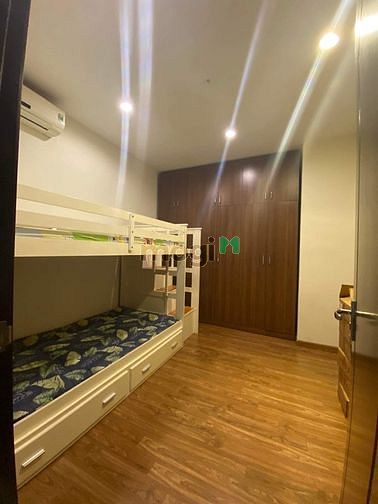 Hình ảnh Bán chung cư Hai Bà Trưng - Phân khu cao cấp - 90m2 - 4.2 tỷ.
