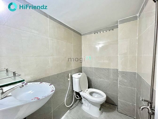 Hình ảnh Phòng gác cao ngay Lê trọng tấn- trường Công Thương