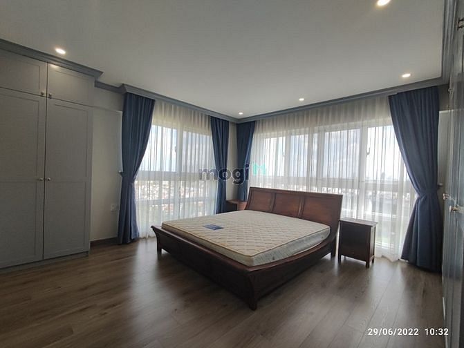 Hình ảnh Cho thuê Happy Valley dt 135m2, lầu cao giá 32tr/tháng.