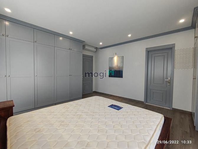 Hình ảnh Cho thuê Happy Valley dt 135m2, lầu cao giá 32tr/tháng.