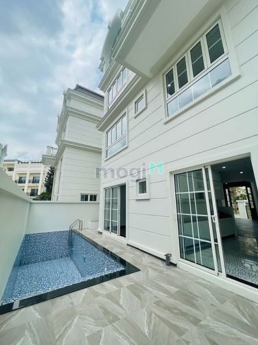 Hình ảnh Biệt Thự KingCrown Thảo Điền Ngang 12 x 26m Có Thang Máy