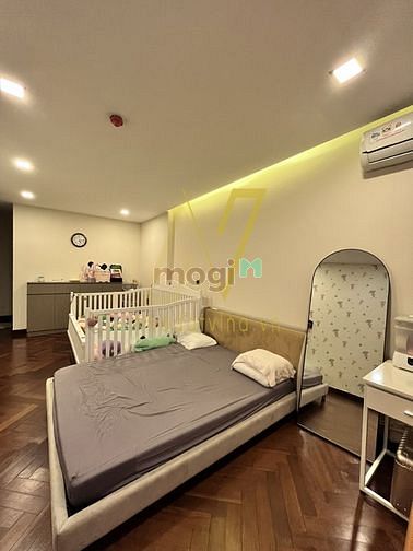 Hình ảnh Cho Thuê Căn Hộ Penthouse Midtown 4 Phòng Ngủ Giá 100tr