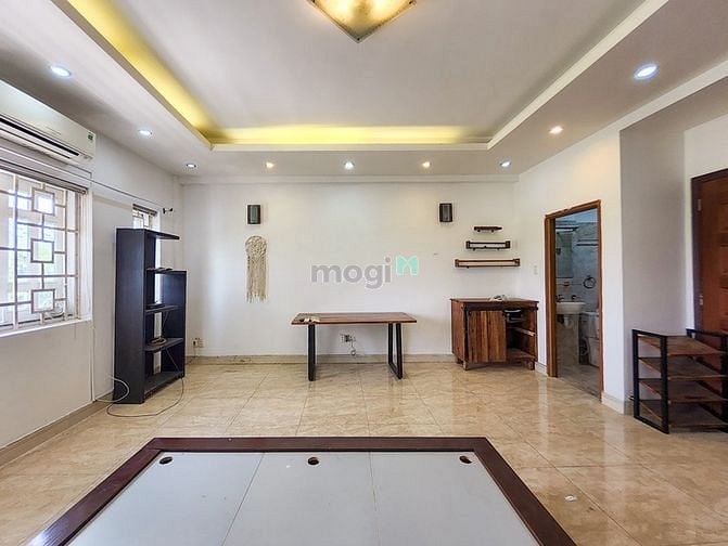 Hình ảnh View Ban Công Thoáng Mát - Siêu Rộng - HF
