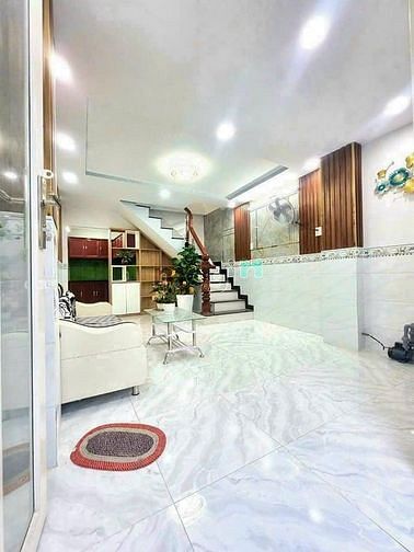 Hình ảnh Vỡ nợ bán nhà Hoàng Diệu,Q4,54m2,SHR,HẺM Ô TÔ,giá:1ty450