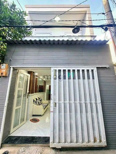 Hình ảnh Vỡ nợ bán nhà Hoàng Diệu,Q4,54m2,SHR,HẺM Ô TÔ,giá:1ty450