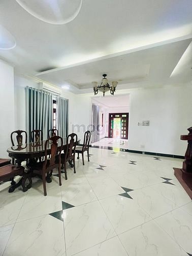 Hình ảnh Cho thuê biệt thự giá tốt DT 480m2 – Cách Quận 1- 10 phút- 55 triệu