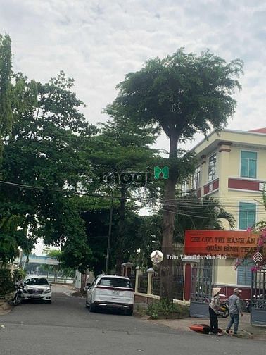 Hình ảnh Diện Tích Lớn Mật Độ Xây Cao Khu Biệt thự BÌNH LỢI , 105m2 (5x21m)