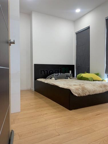 Hình ảnh VỘI VÀNG BÁN GẤP CH Riva Park Q4 81m2 Chỉ 1,1 tỷ 2PN