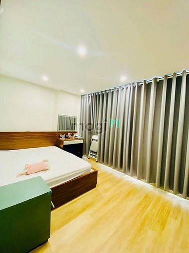 Hình ảnh Bán nhà mặt phố Giảng Võ.67m2, 5 tầng, mặt tiền 5.82m, có đủ nội thất