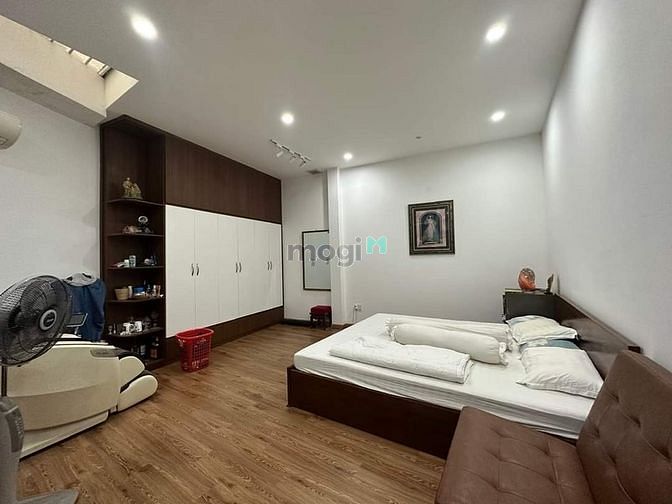 Hình ảnh Biệt Thự Phạm Văn Hai Giữ Trung Tâm Sài Gòn Quận Tân Bình.