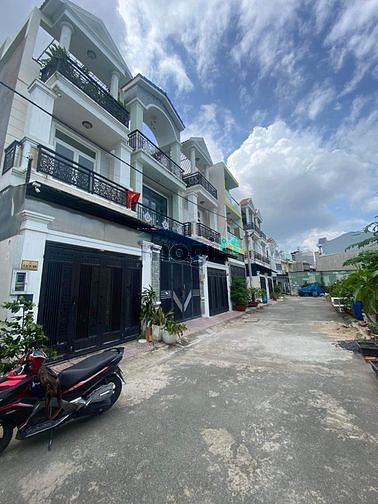 Hình ảnh Thủ Đức - Lô Đất Siêu Hiếm - Khu Phân Lô Cao Cấp - DT 64m2 - Đường 8m