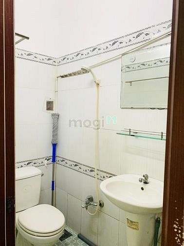 Hình ảnh CHDV 30m2 có cửa sổ lớn phường 4 Tân Bình chỉ 4 triệu 500k.