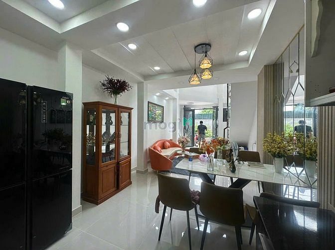 Hình ảnh Cho thuê nhà 3 phòng ngủ FULL nội thất tại Tân Bình