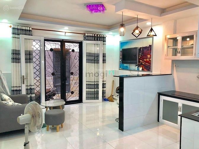 Hình ảnh Cần bán nhà Phạm Văn Bạch Tân Bình, SHR, hẻm ô tô, 52m2, 2PN 2WC, 1ty1