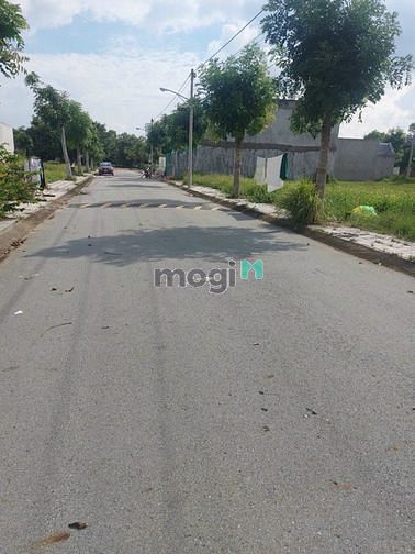 Hình ảnh Ra bắc bán gấp đất dương thị giang q12 100m2 800tr thổ cư sổ rieng6