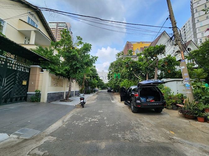 Hình ảnh Biệt thự Góc 2 mặt tiền Nguyễn Văn Hưởng, 18x20m, phù hợp Ở, mở Cty