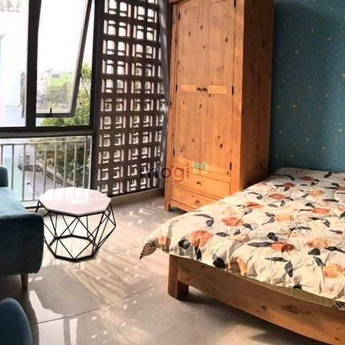 Hình ảnh Studio cửa sổ siêu bự đầy đủ nội thất Hoàng Sa Quận 3