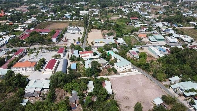 Hình ảnh Bán đất Khu Công Nghiệp - Sổ Hồng Riêng