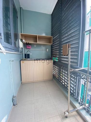 Hình ảnh Vừa trống căn studio ban công bếp riêng 30m2 ưu tiên khách ở sớm