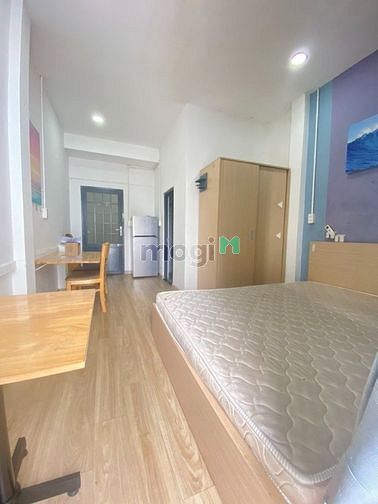 Hình ảnh Vừa trống căn studio ban công bếp riêng 30m2 ưu tiên khách ở sớm