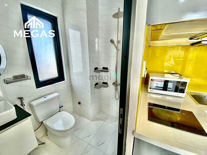 Hình ảnh Căn Hộ Dịch Vụ Cao Cấp Ban Công Lớn Gần Vạn Hạnh Mall Quận 10