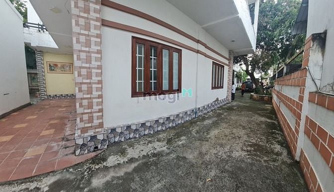 Hình ảnh Tôi Cần Cho Thuê BIệt Thự MT Trần Hưng Đạo, P1, TP Sa Đéc, View Sông