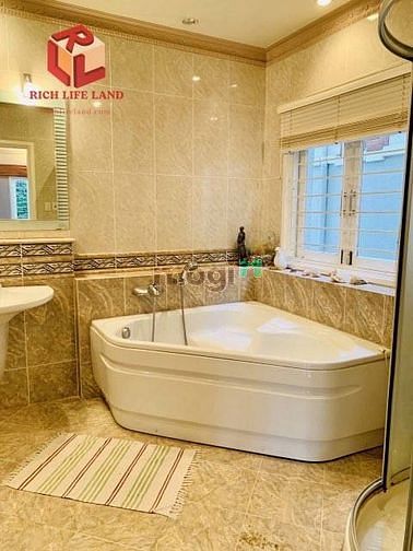 Hình ảnh Cho thuê biệt thự cao cấp, Compound yên tĩnh tại Thảo Điền với 5PN!