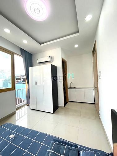 Hình ảnh 02 balcon đường Thành Thái, gần Vạn Hạnh Mall, Bệnh viện 115