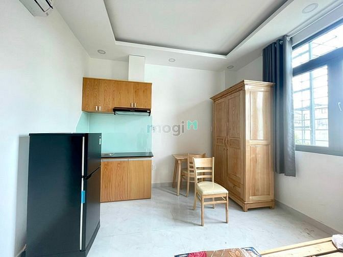 Hình ảnh Studio FULL NỘI THẤT cửa sổ ban công rộng