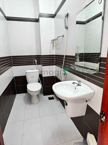 Hình ảnh CHDV Ban công -full NT giá Rẻ ngay gần CV Làng hoa