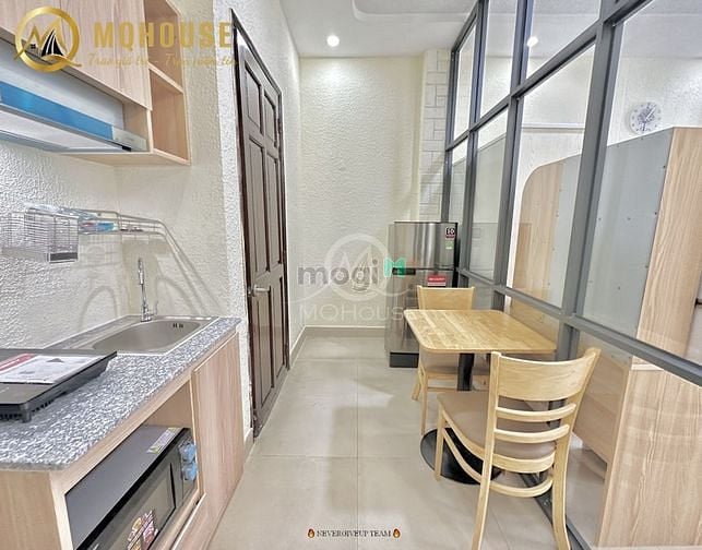 Hình ảnh CHDV ngắn hạn & dài hạn full nt 1pn Ban công gần cầu Ông lãnh quận 1