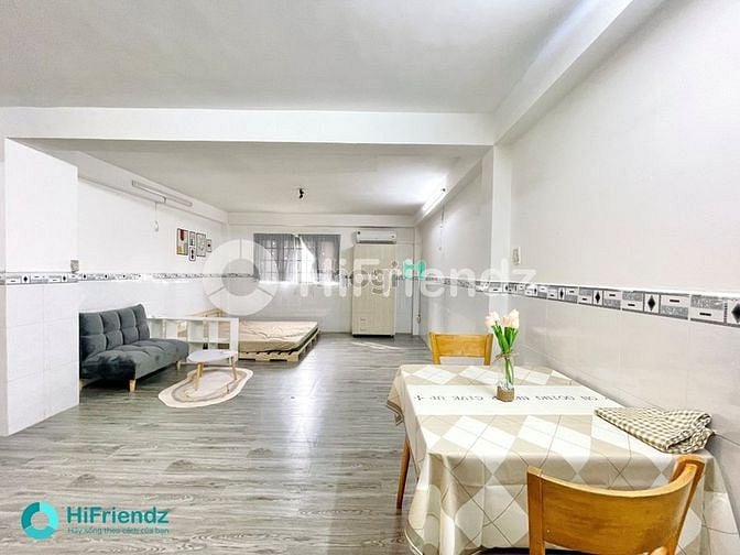 Hình ảnh TRỐNG 1 CĂN HỘ 45M2 Full Nội Thất Cửa Sổ Siêu Thoáng Gần Sân Bay💥💥💥
