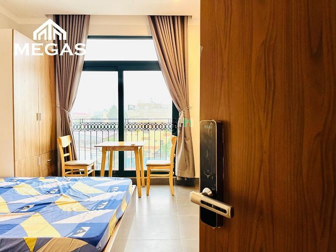 Hình ảnh Căn Hộ Cao Cấp - Ban Công - Đầy Đủ Nội Thất - Đối Diện Sân Bay