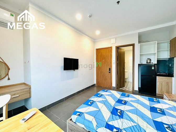 Hình ảnh Căn Hộ Cao Cấp - Ban Công - Đầy Đủ Nội Thất - Đối Diện Sân Bay